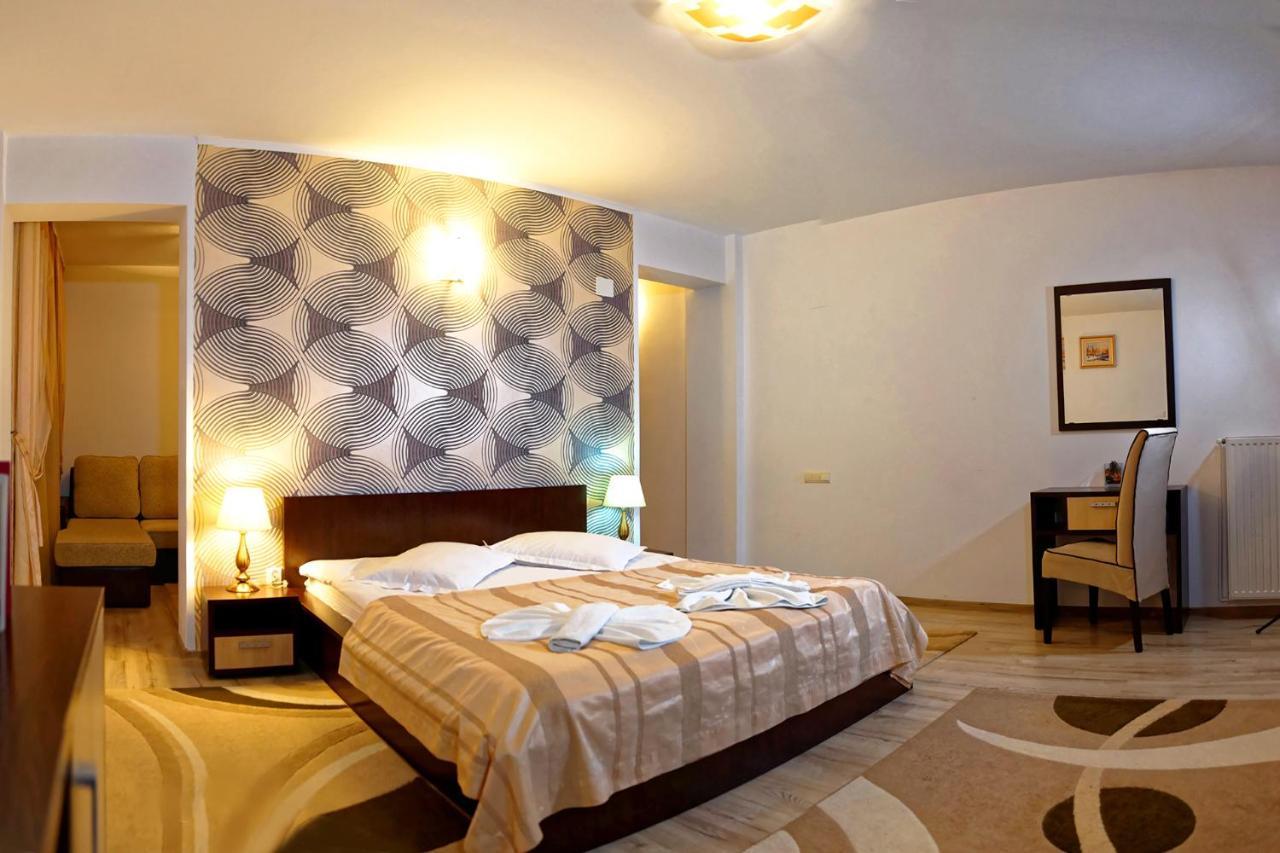 Hotel Boutique Garden Resort By Brancoveanu Moieciu de Jos Zewnętrze zdjęcie