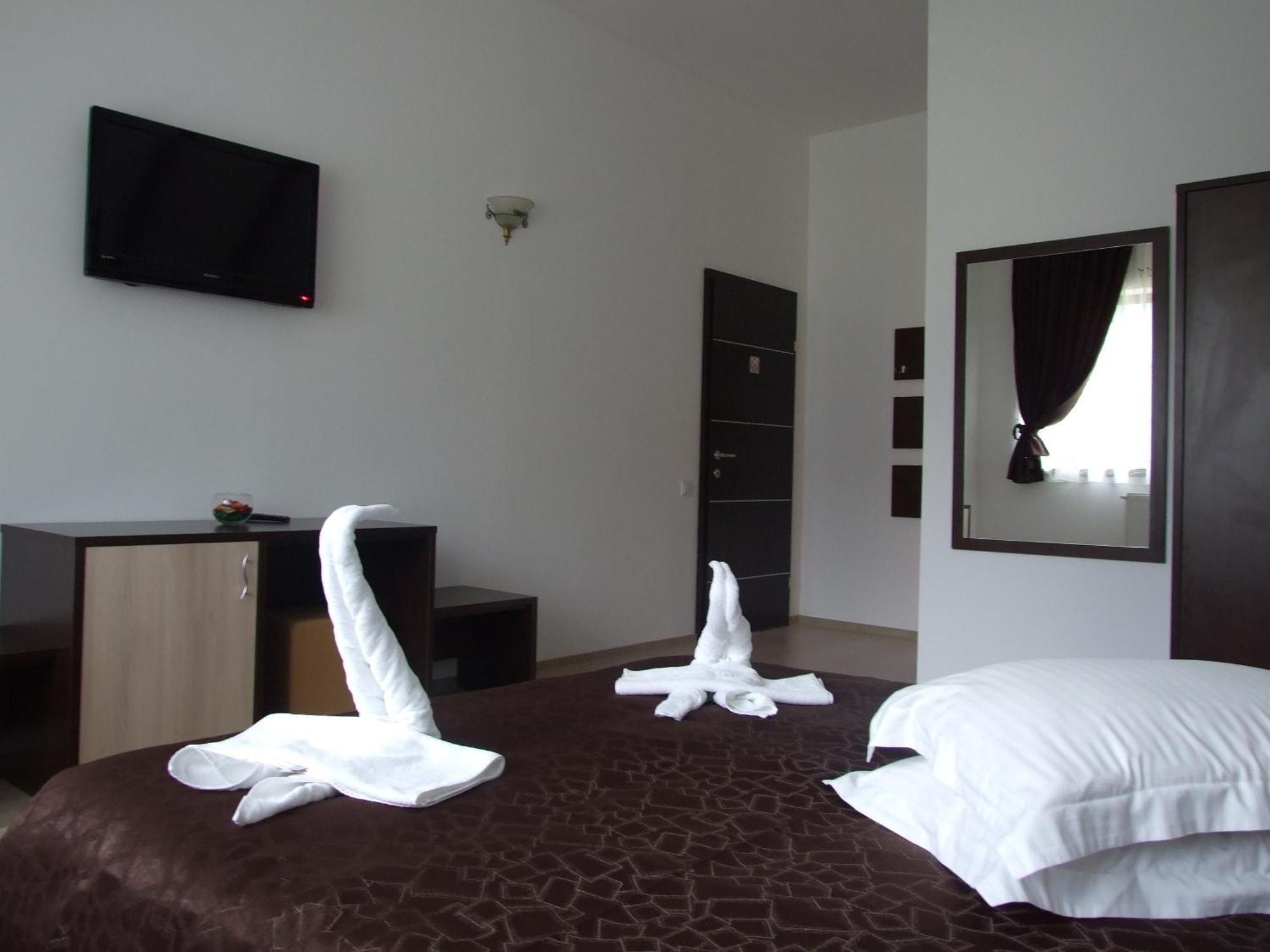 Hotel Boutique Garden Resort By Brancoveanu Moieciu de Jos Zewnętrze zdjęcie